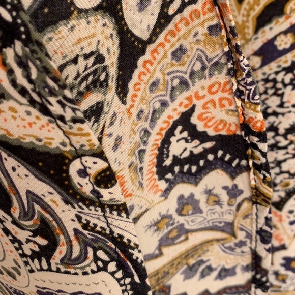 Like New🌼 Blue and Terracotta Blouse - Picture 15 of 16